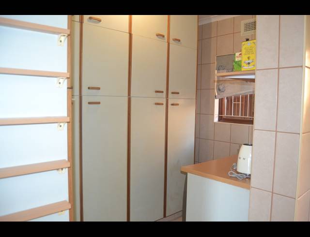 2 BEDROOM DUPLEX FOR SALE IN SCOTTBURGH CENTRAL